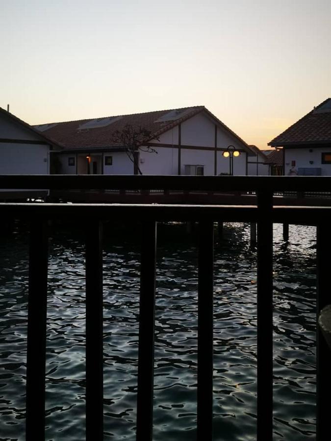 Water Chalet Port Dickson- Private Exterior photo