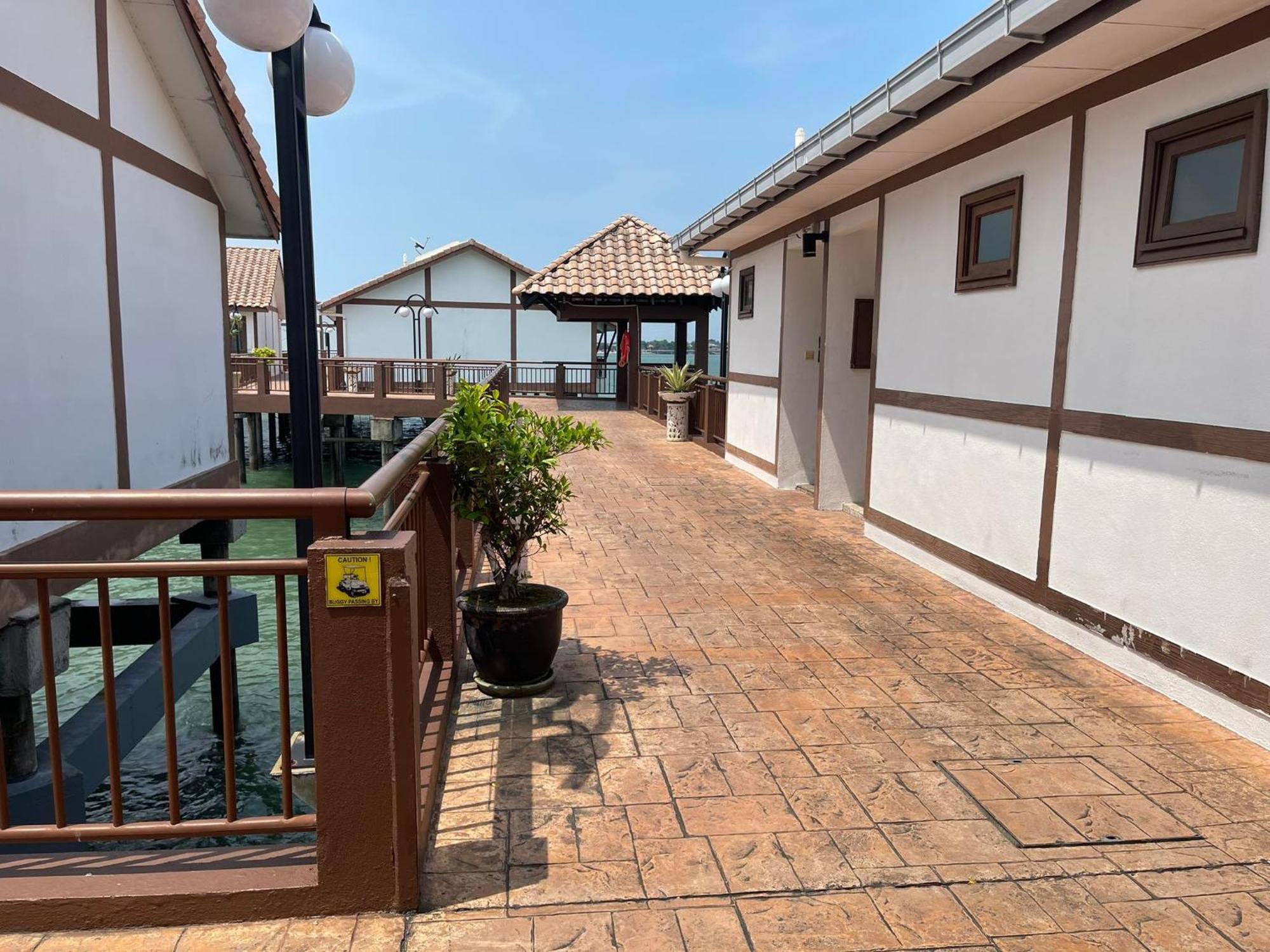 Water Chalet Port Dickson- Private Exterior photo
